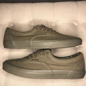 VANS Authentic Canvas Skate Shoes Olive Green Size 12